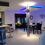 Вилла Elegante Avec Piscine Privee A