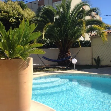 élégante Avec Piscine Privée à Le Cannet